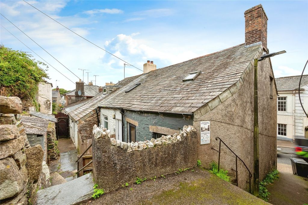 Property photo 2 of 13 Picture No. 17
