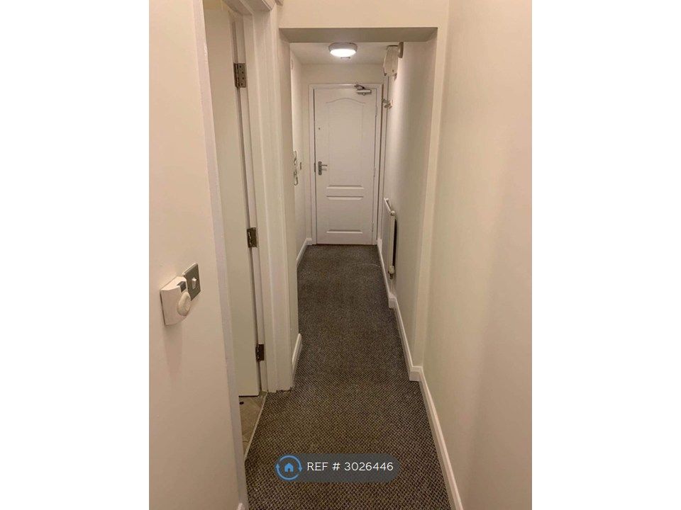 Property photo 2 of 8 Hallway To Front Door