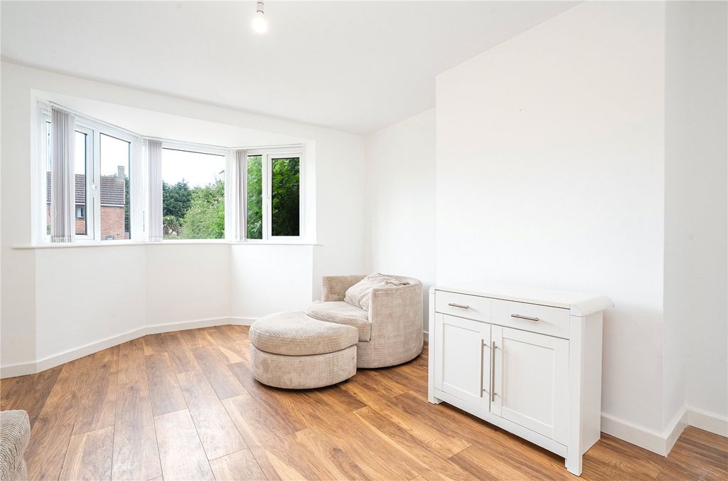 Property photo 3 of 19 Picture No. 14