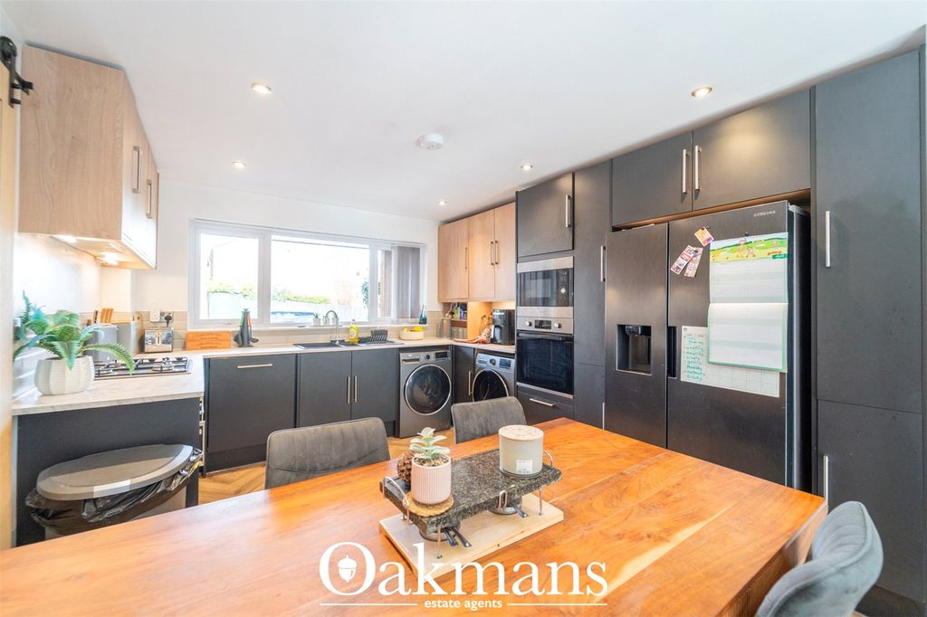 Property photo 2 of 18 Picture No. 21