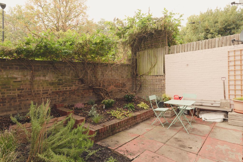 Property photo 3 of 15