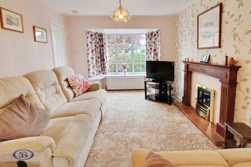 Property photo 2 of 36 Pbox-Img.Jpg