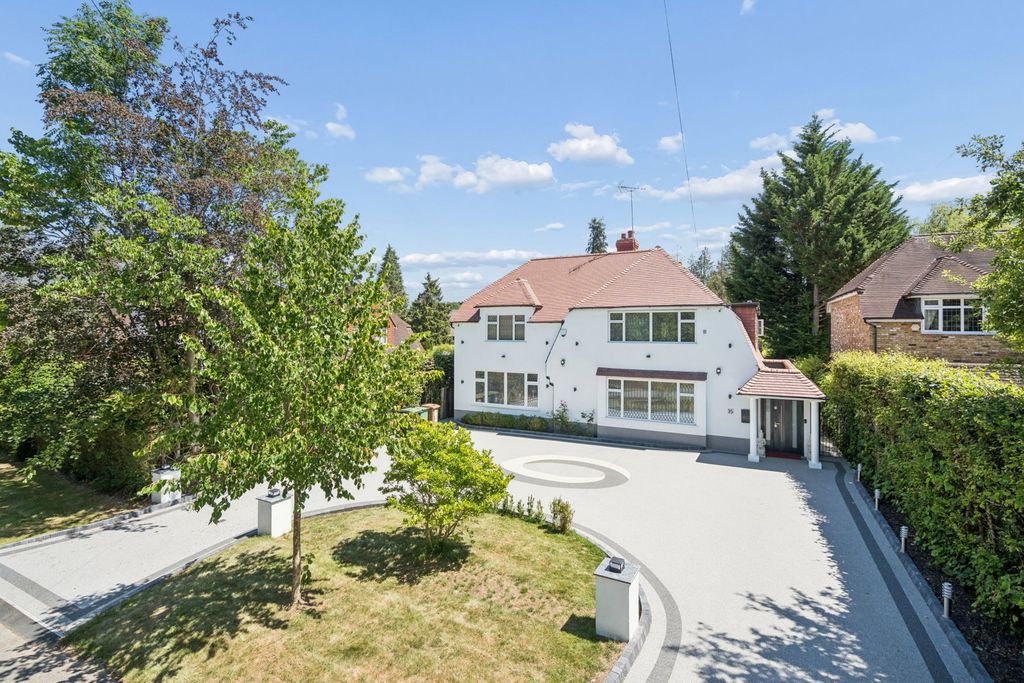 Property photo 1 of 24