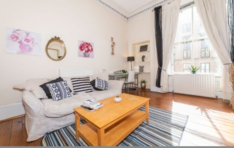 Property photo 1 of 9 Cover