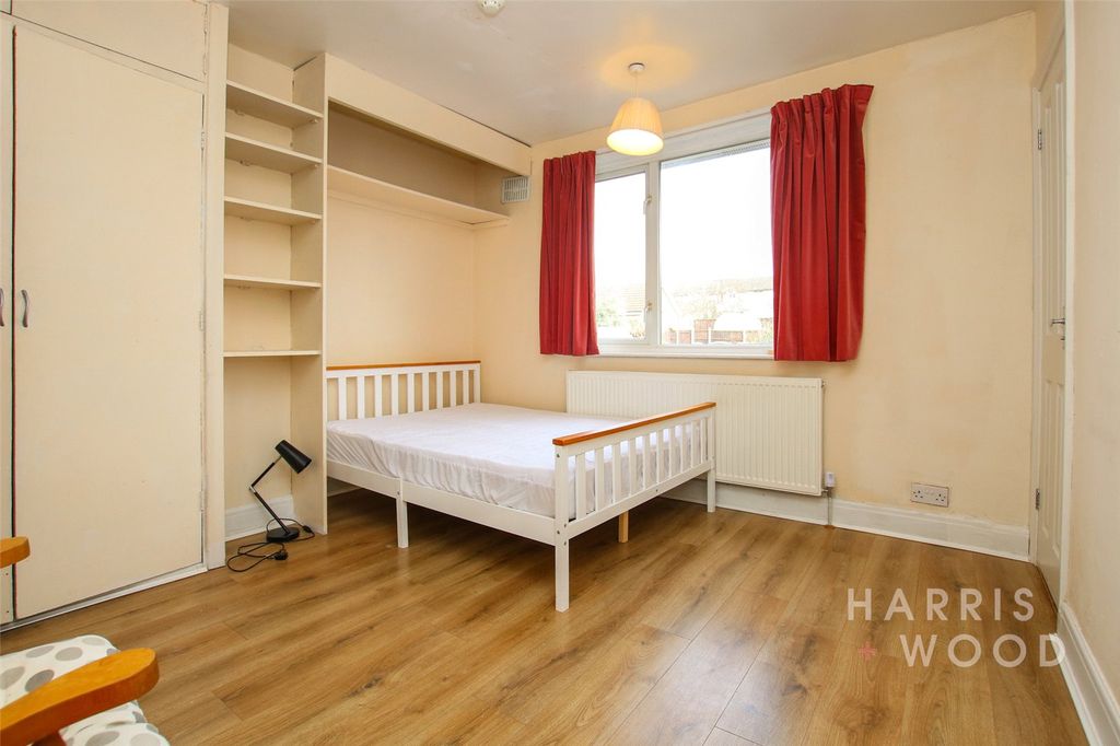 Property photo 2 of 10 Picture No. 06