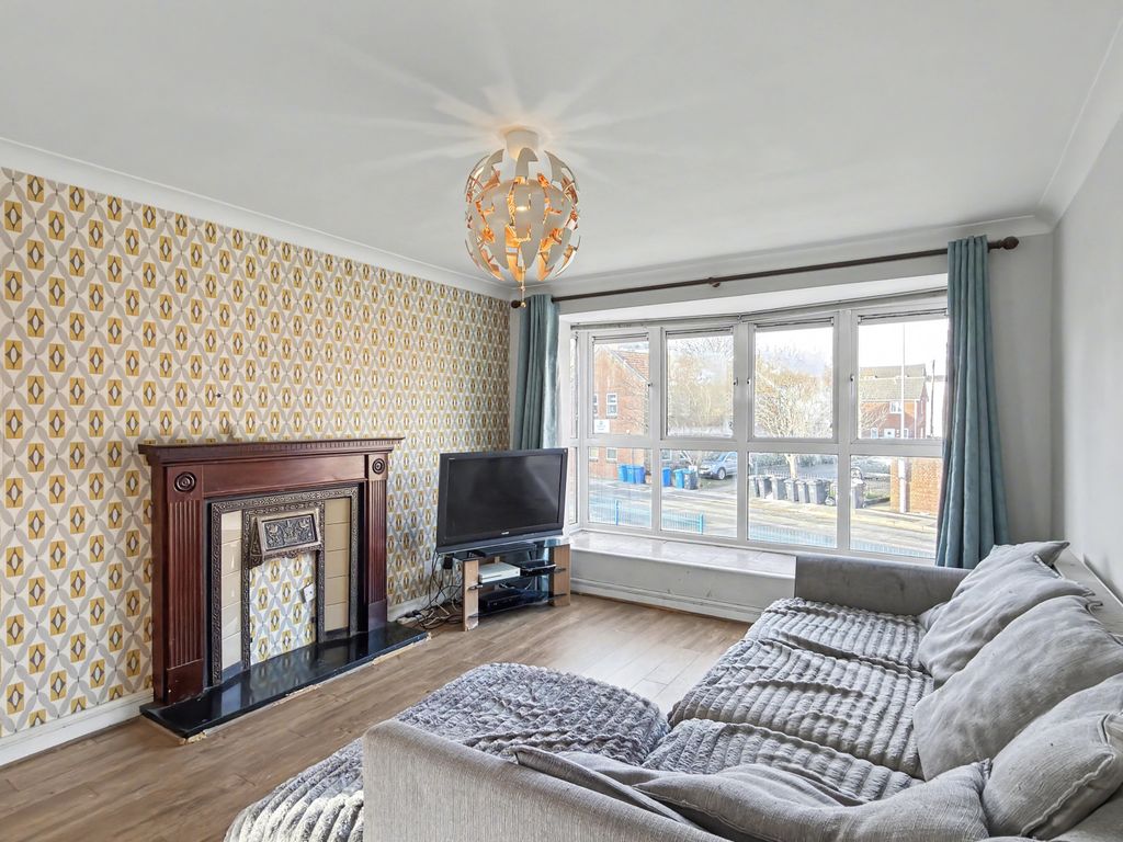 Property photo 3 of 15