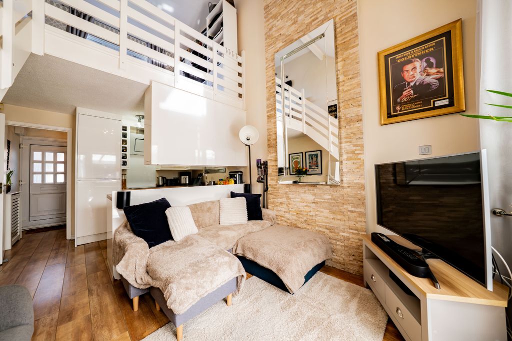 Property photo 3 of 17 Dsc01348