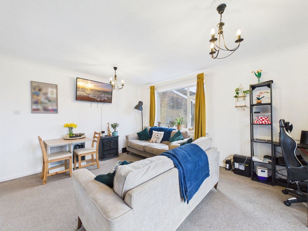 Property photo 2 of 6