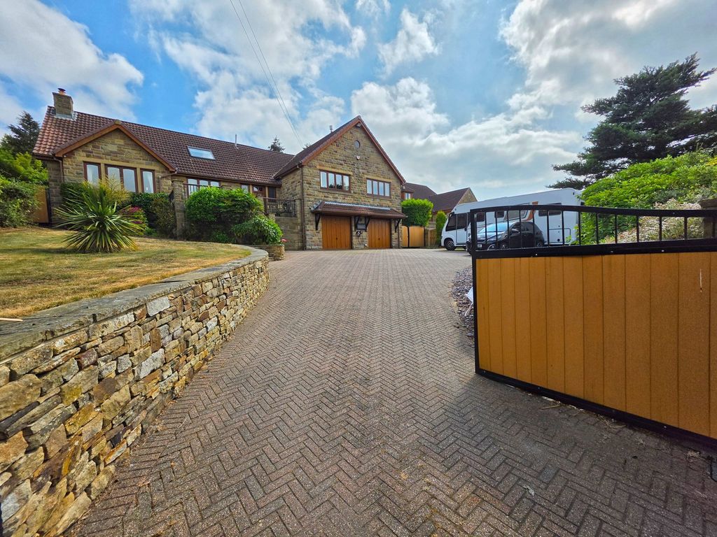 Property photo 1 of 38