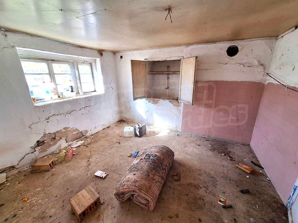 Property photo 2 of 5