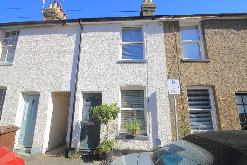 Property photo 1 of 17