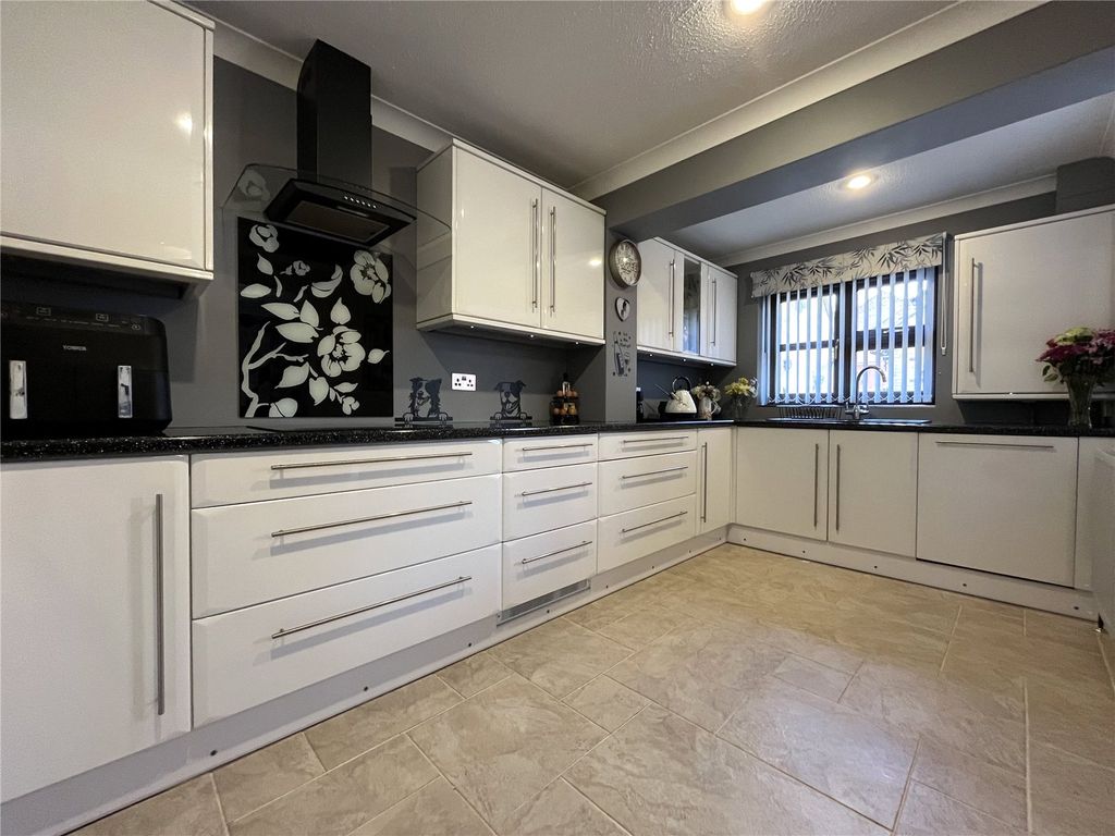 Property photo 3 of 18 Picture No. 18