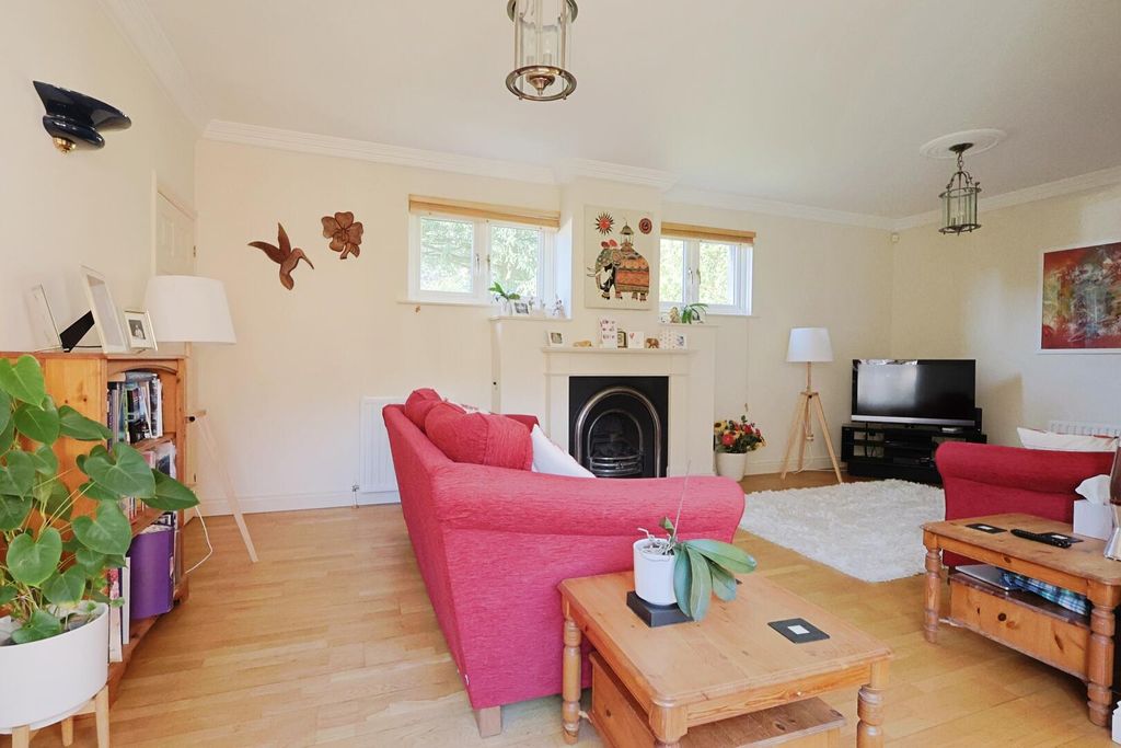 Property photo 3 of 24 Living Room