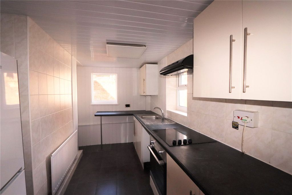 Property photo 2 of 9 Picture No. 02