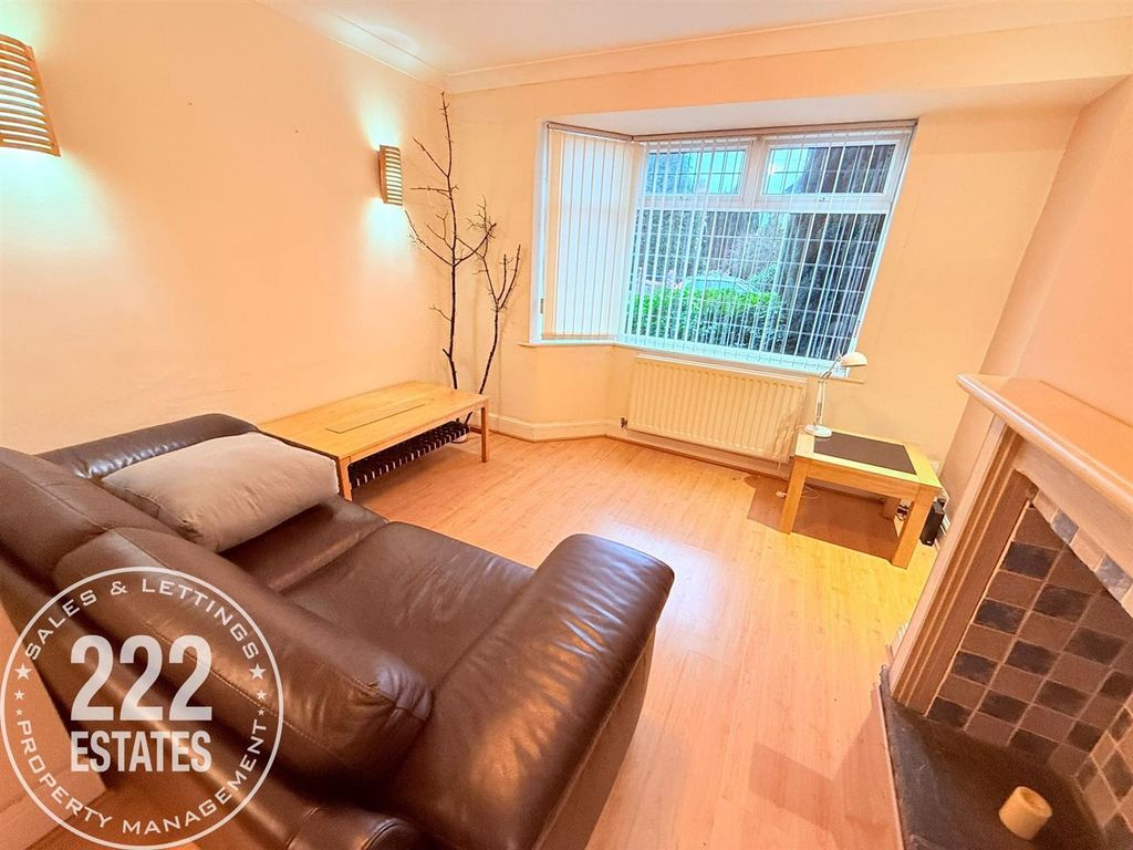 Property photo 3 of 21 Photo-2025-12-23-14-12-00.Jpg