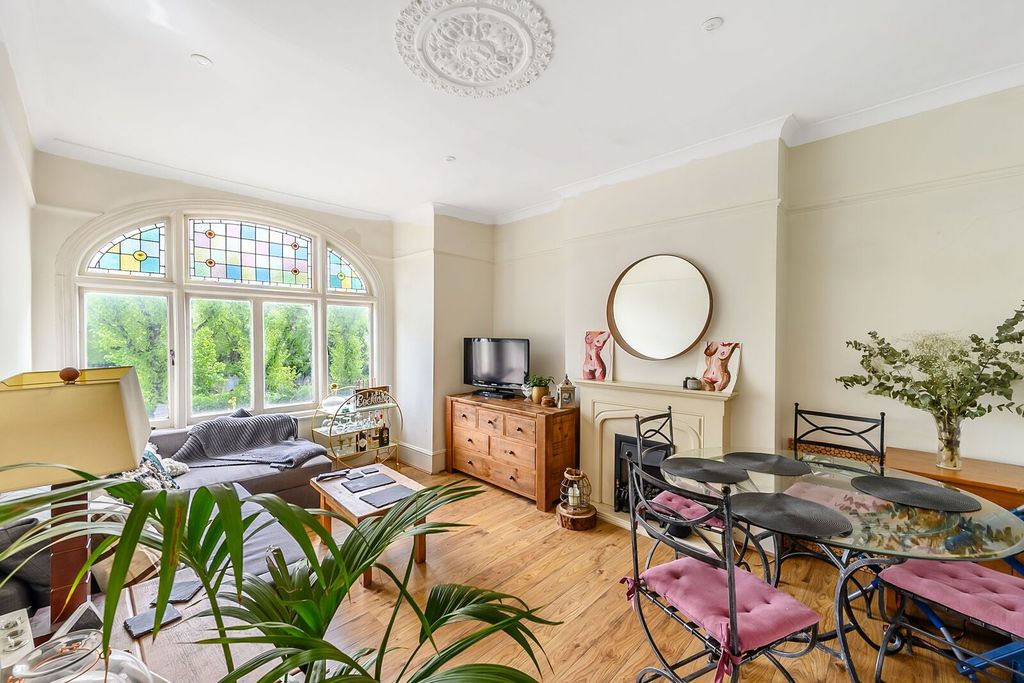Property photo 1 of 5