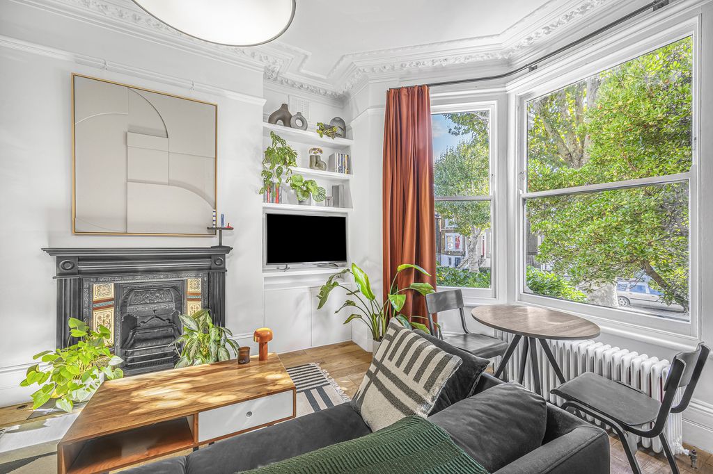 Property photo 1 of 9