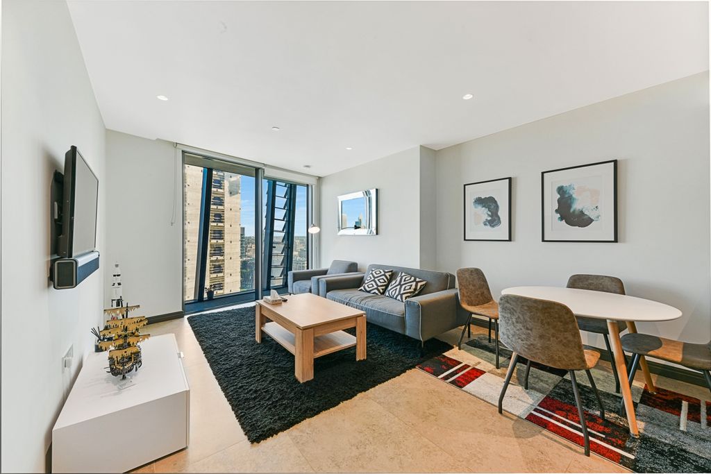 Property photo 1 of 11 Living