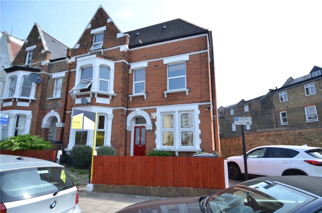 Property photo 2 of 9