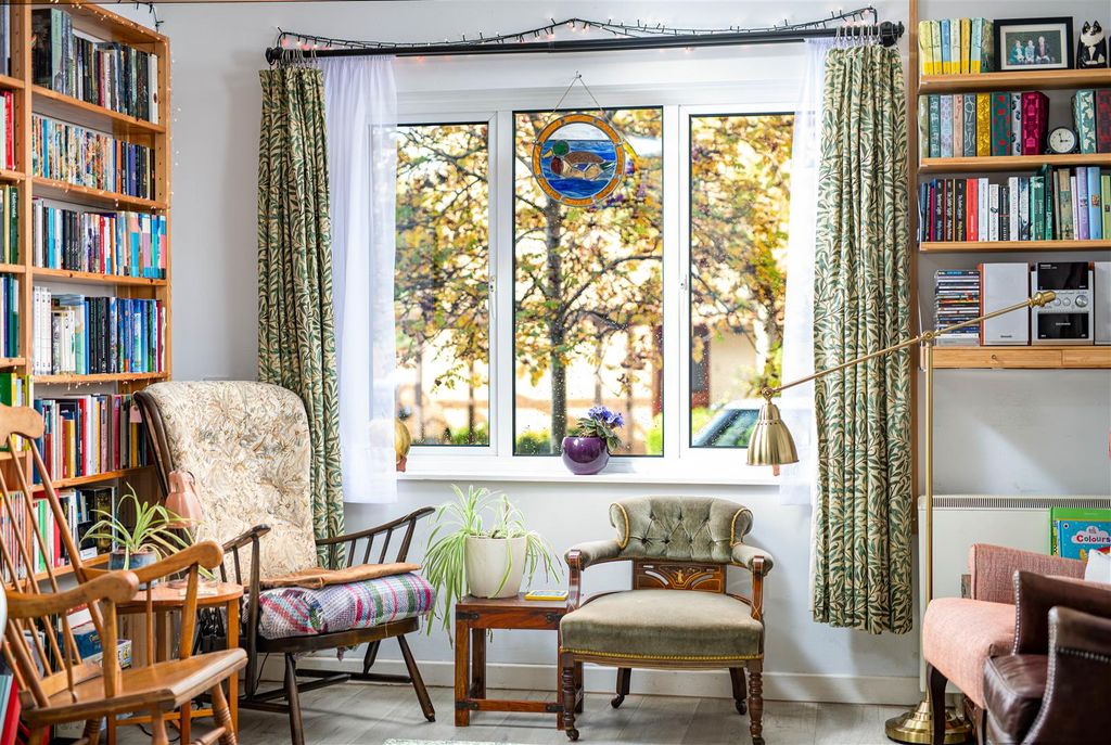 Property photo 2 of 21 Reception Room