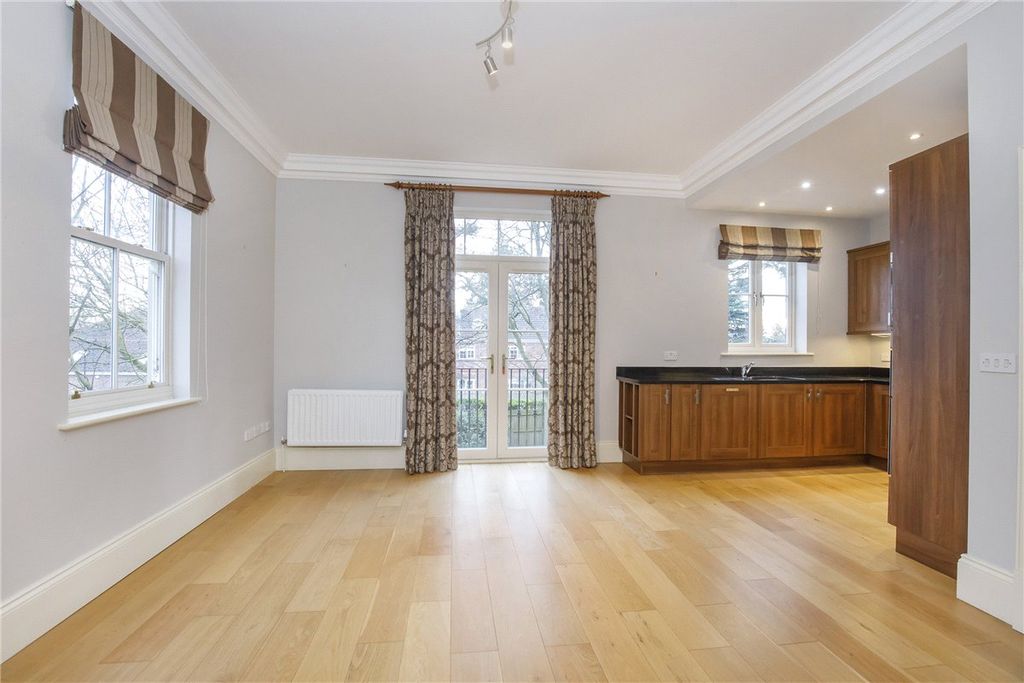 Property photo 3 of 14 Picture No. 13