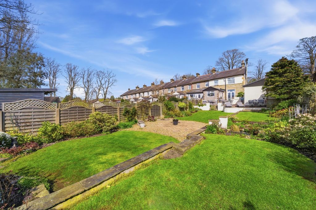 Property photo 2 of 55