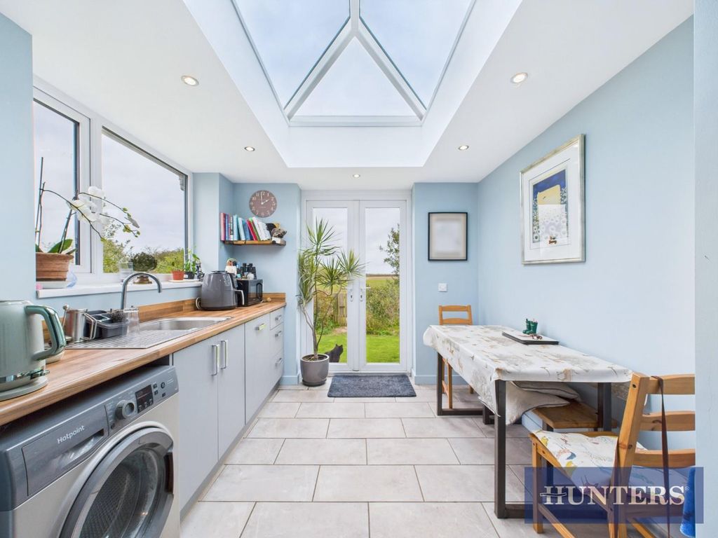 Property photo 3 of 14 Cam05333G0-Pr0034-Still012.Jpg