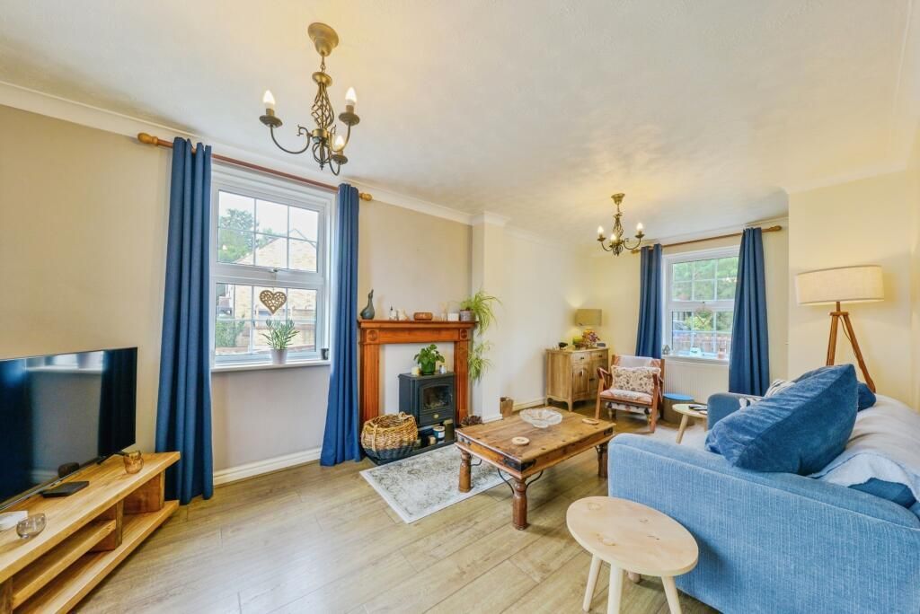 Property photo 3 of 9