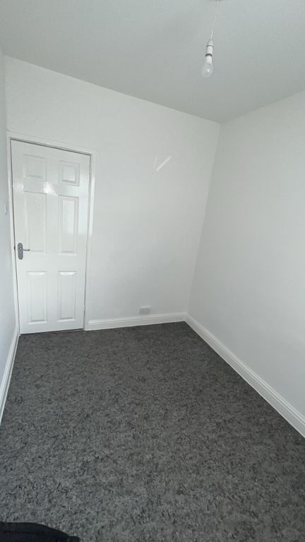 Property photo 3 of 10 Property