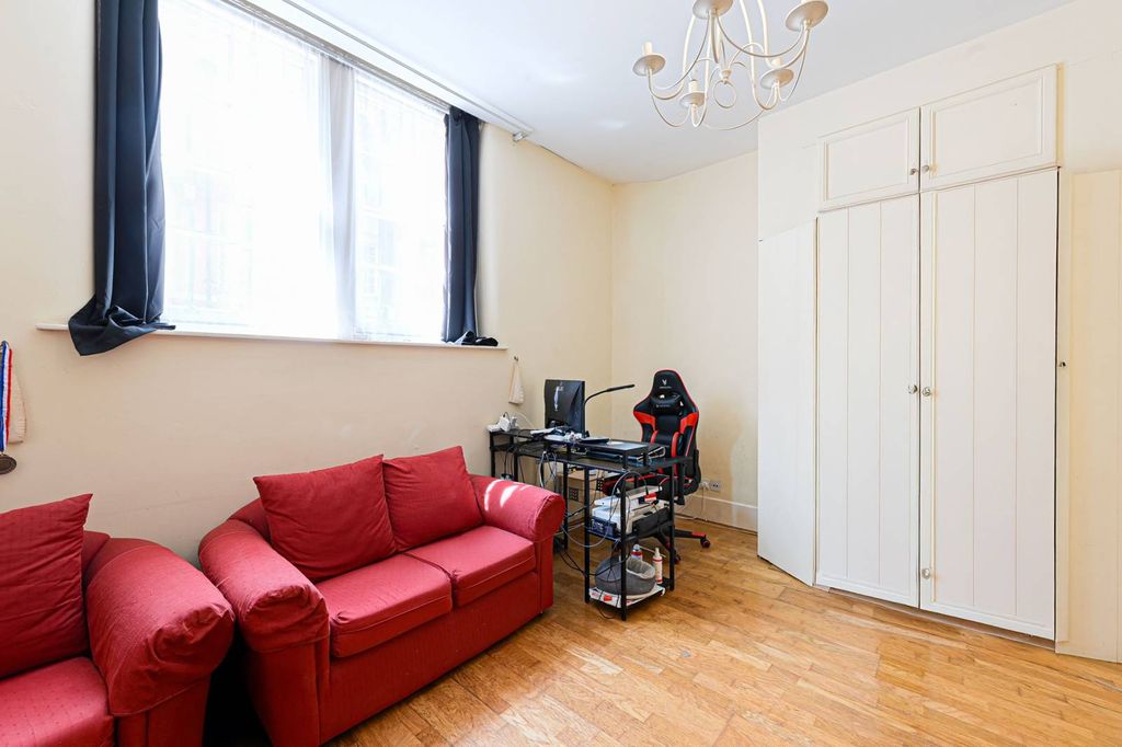 Property photo 1 of 7