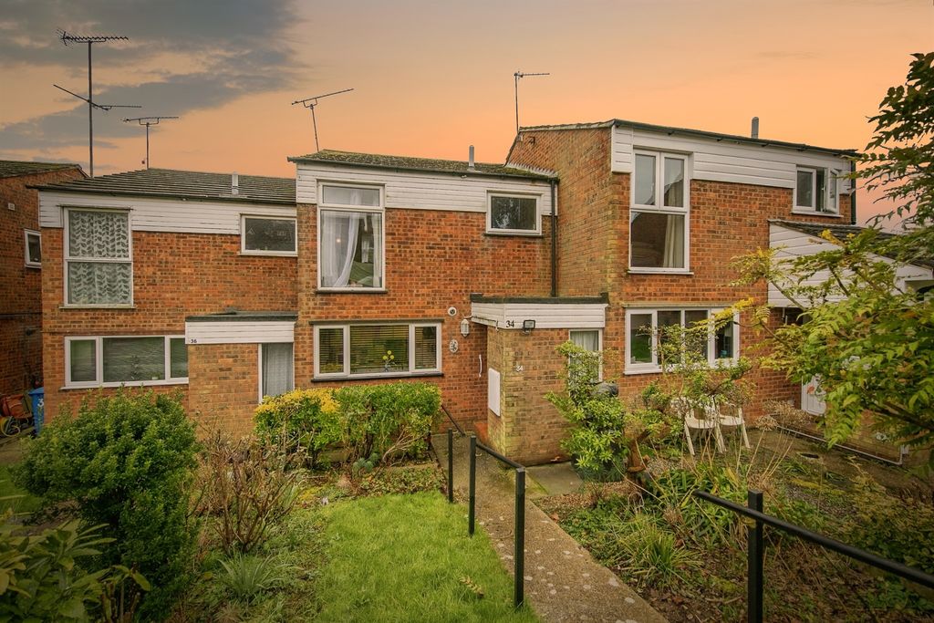 Property photo 1 of 18