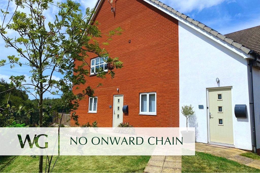 Property photo 1 of 9 External