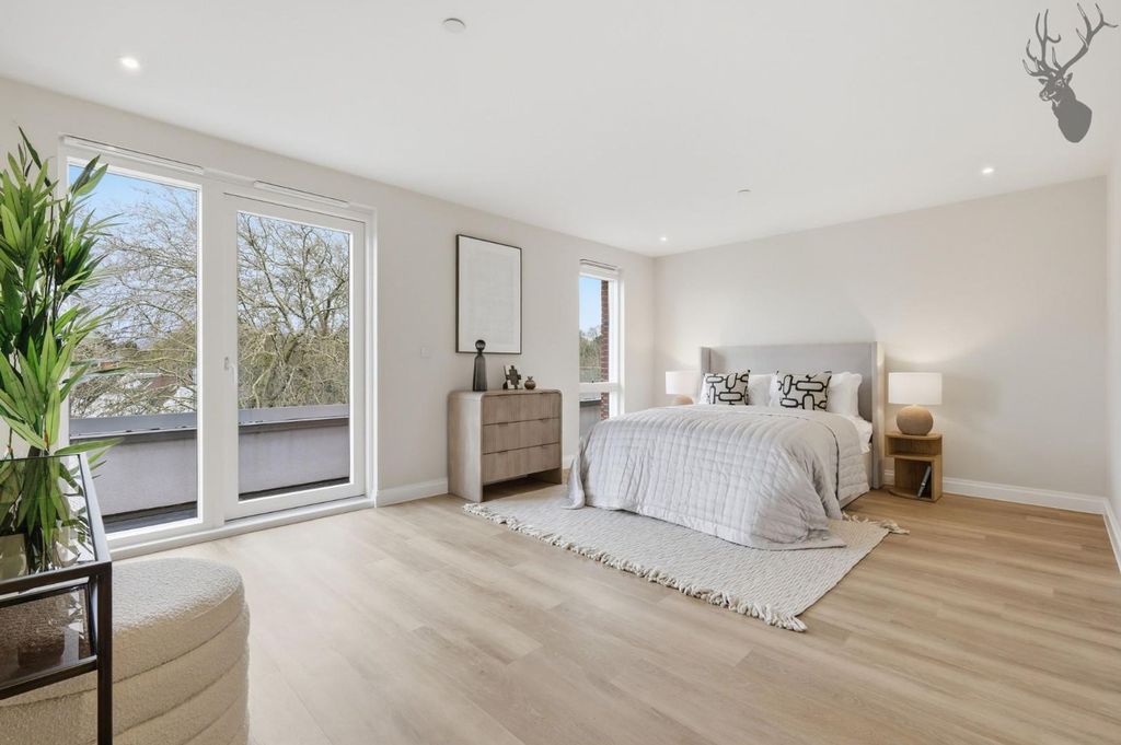 Additional image 17 of 2 bed flat for saleNovella, Chigwell IG7