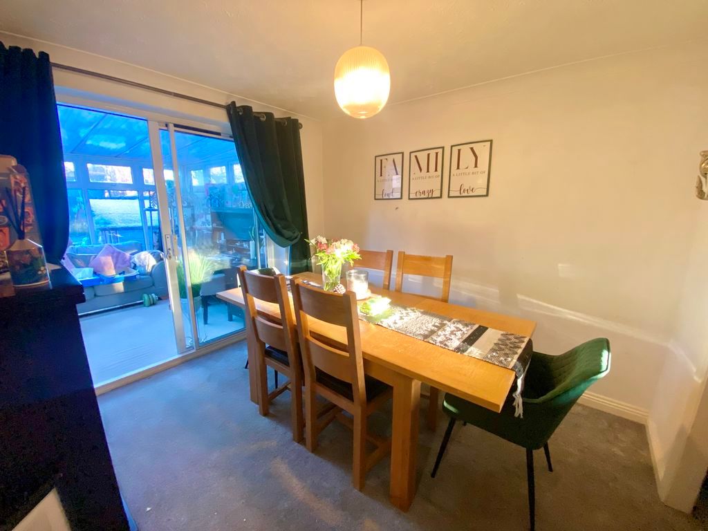 Property photo 3 of 5 Dining Room