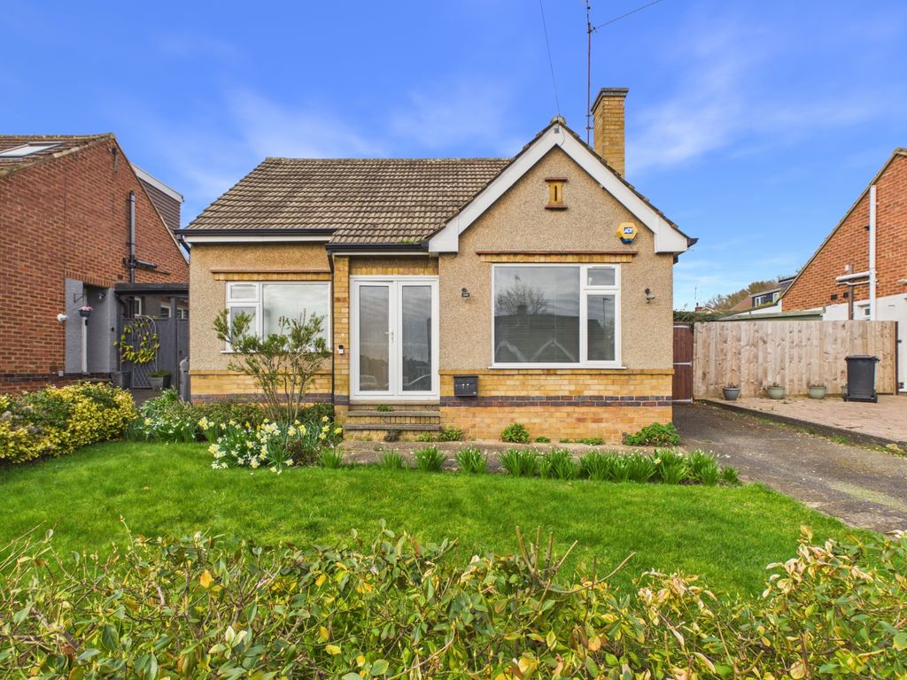 Property photo 1 of 11 Cam02313G0-Pr0105-Still016