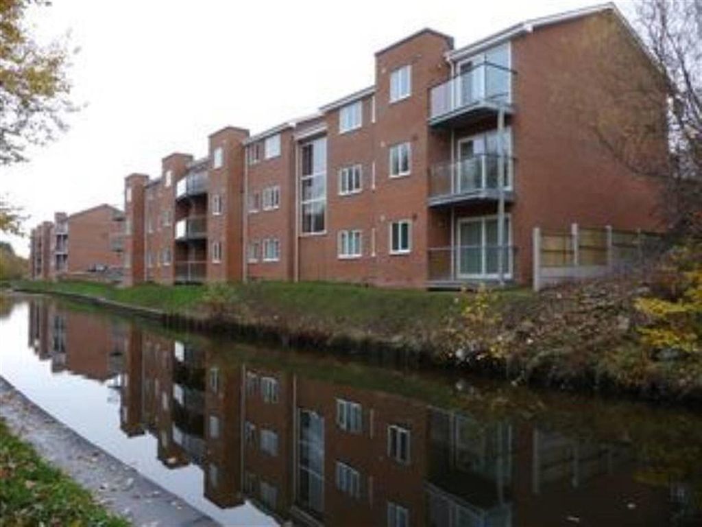 Property photo 2 of 11 Apartment View From Canal Side
