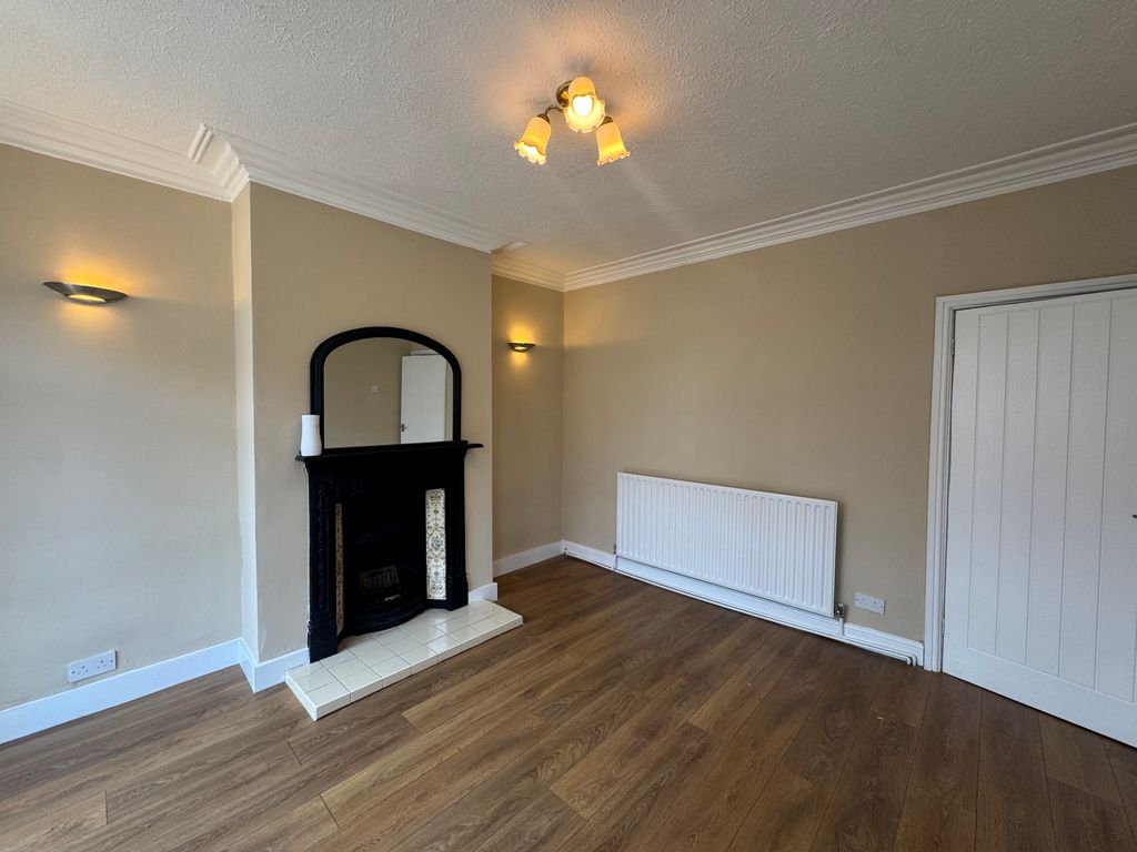 Property photo 3 of 13 Img_0558