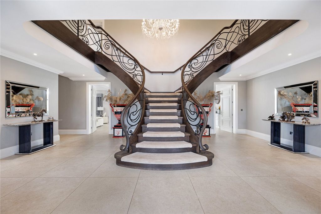 Property photo 3 of 41 Picture No. 28