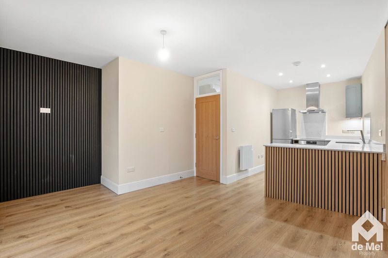 Property photo 2 of 11 Photo 10