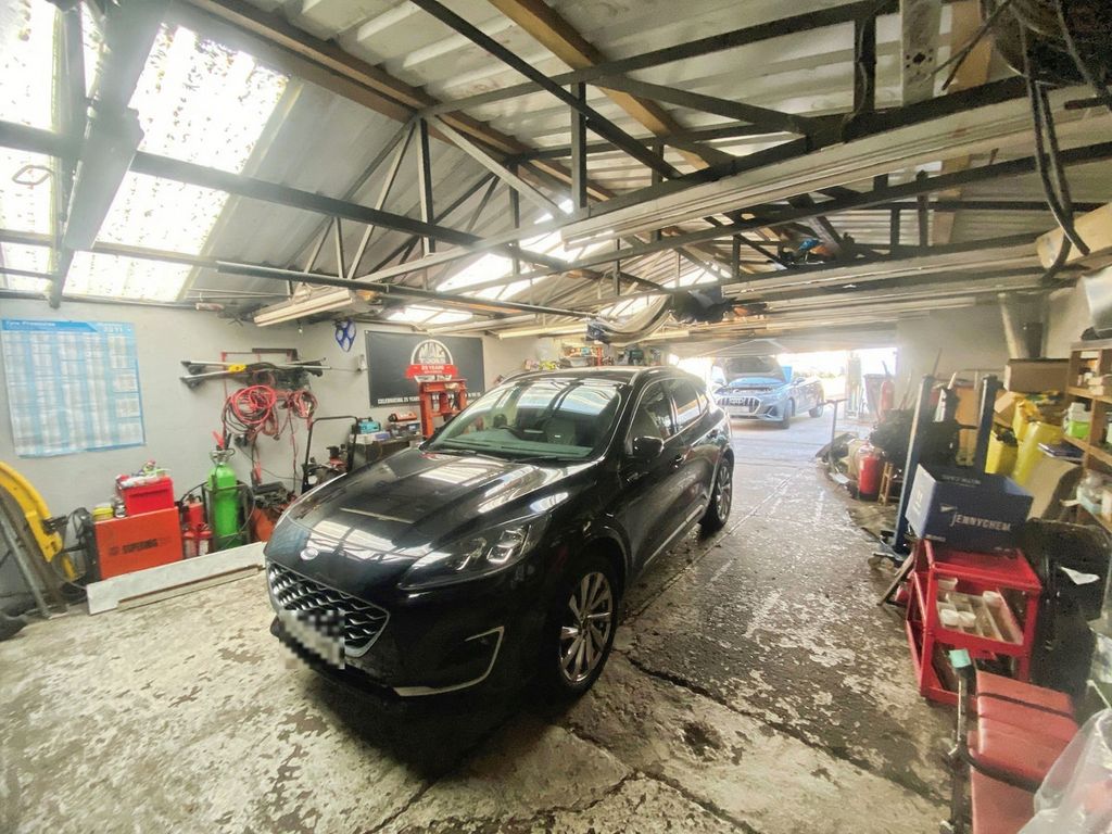 Property photo 3 of 13