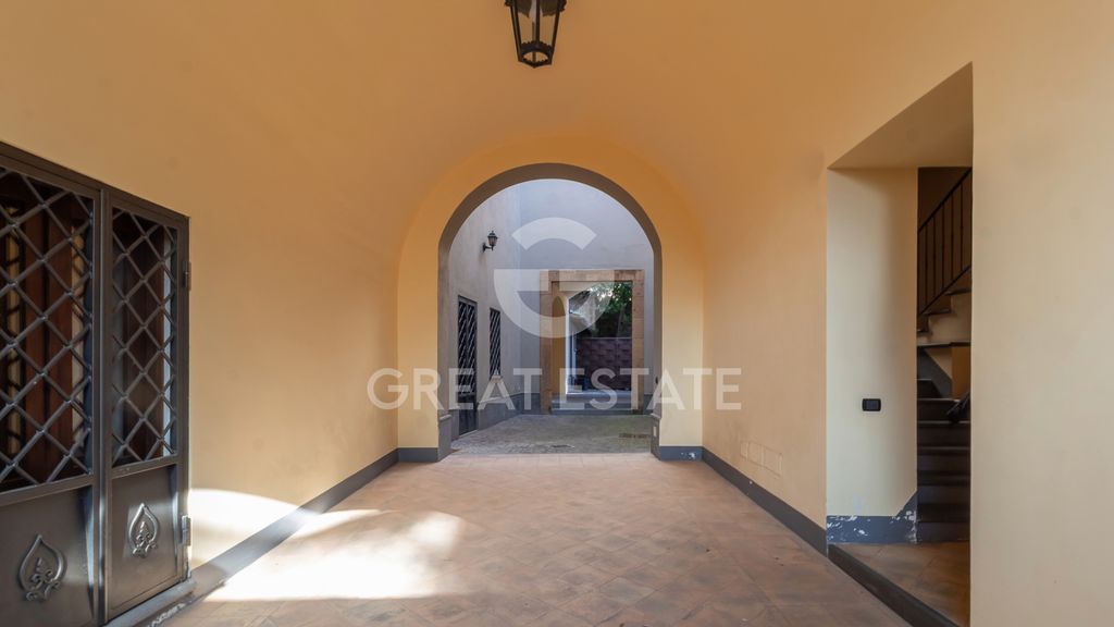 Property photo 3 of 25 Exteriors