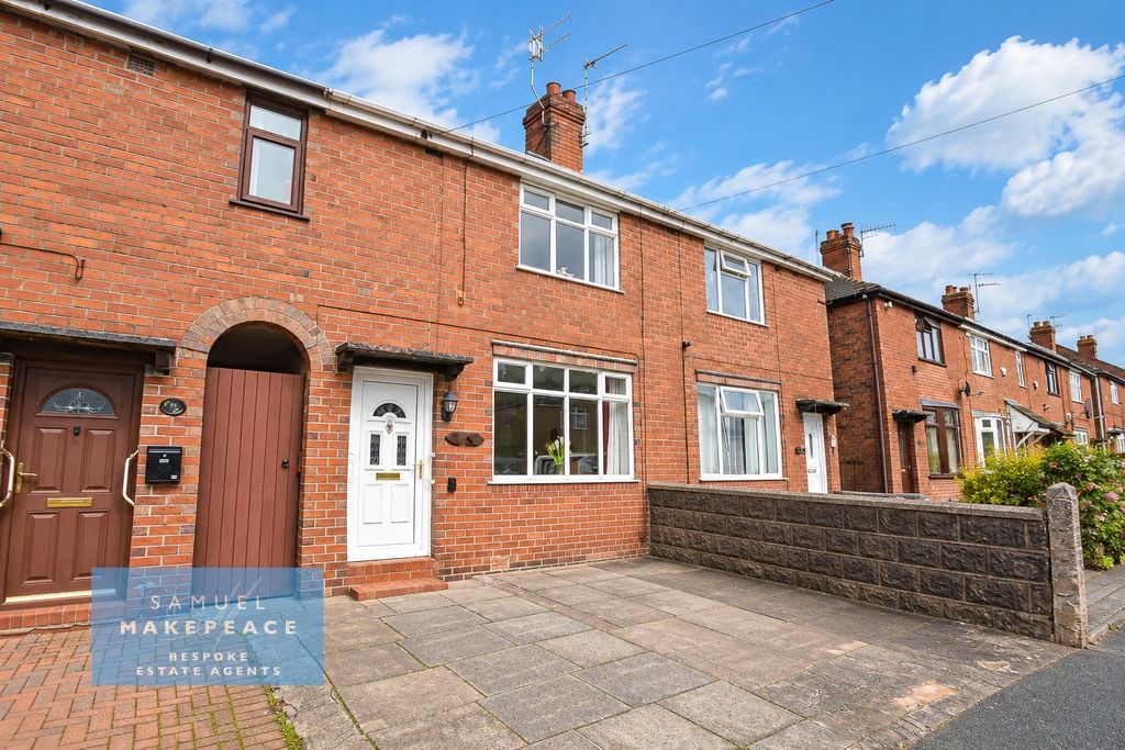 Property photo 1 of 13 Three Bedroom Town House With Off Road Parking And Loads Of Potential