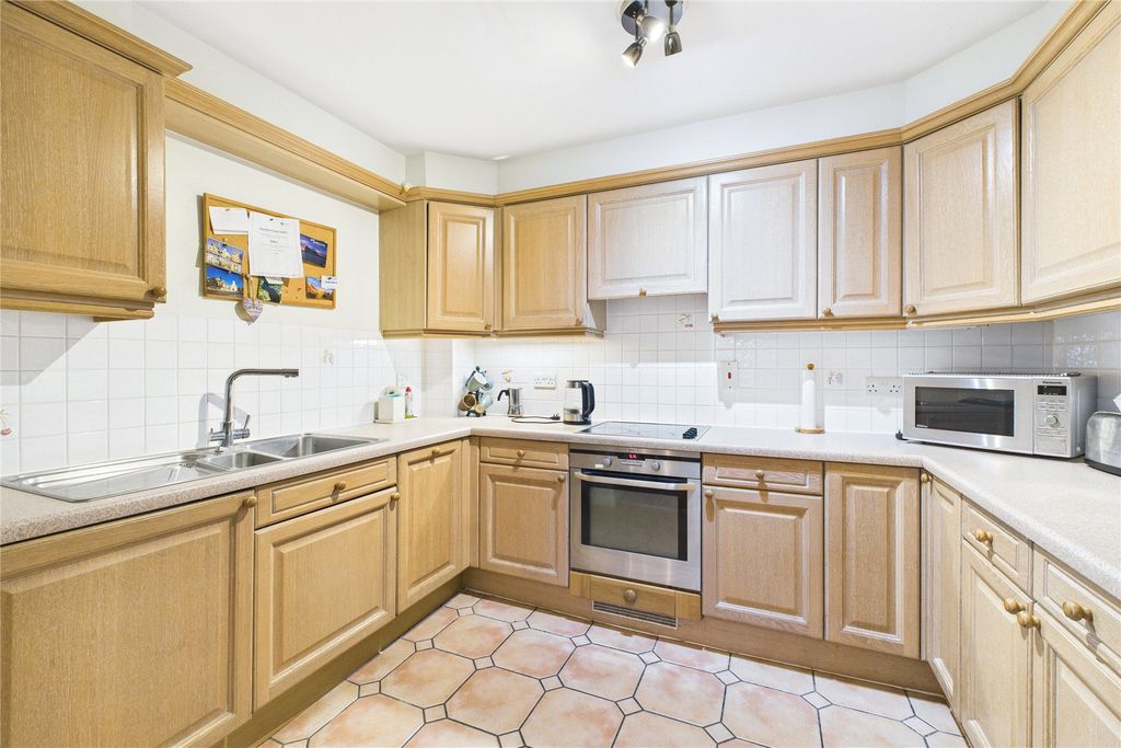 Property photo 2 of 12 Picture No. 06