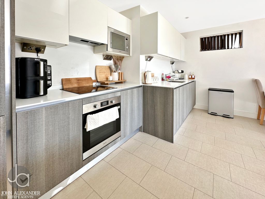 Property photo 3 of 12 20260314_103400011_0.5