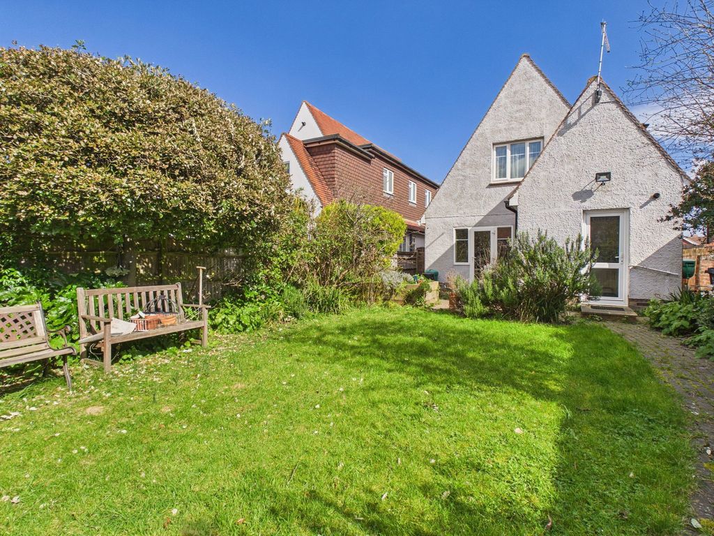 Property photo 2 of 14