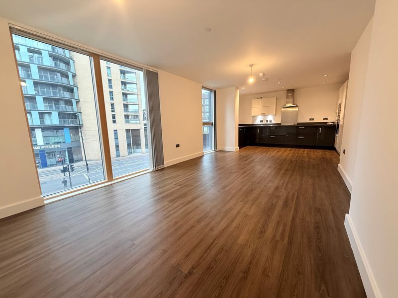 Property photo 3 of 9 Photo 8