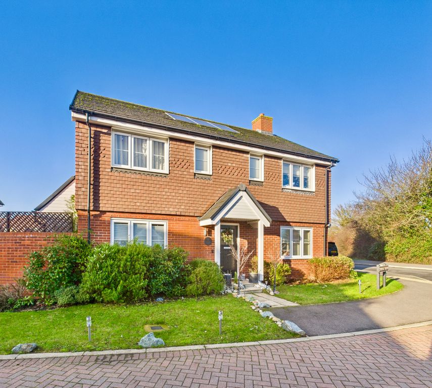 Property photo 1 of 14 Cam01354G0-Pr0635-Still004.Jpeg