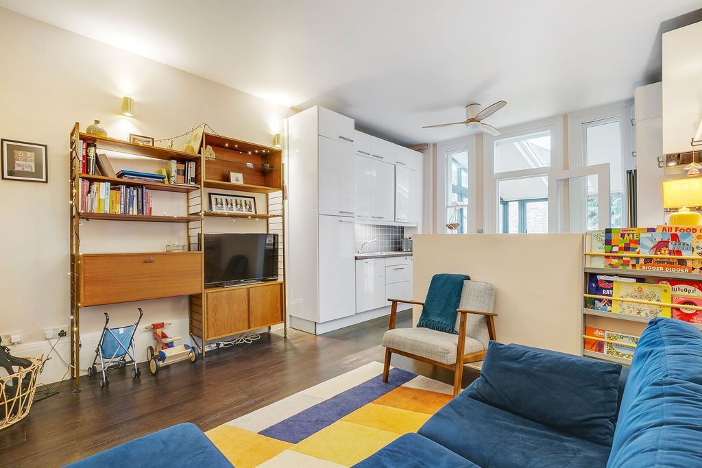 Property photo 3 of 24