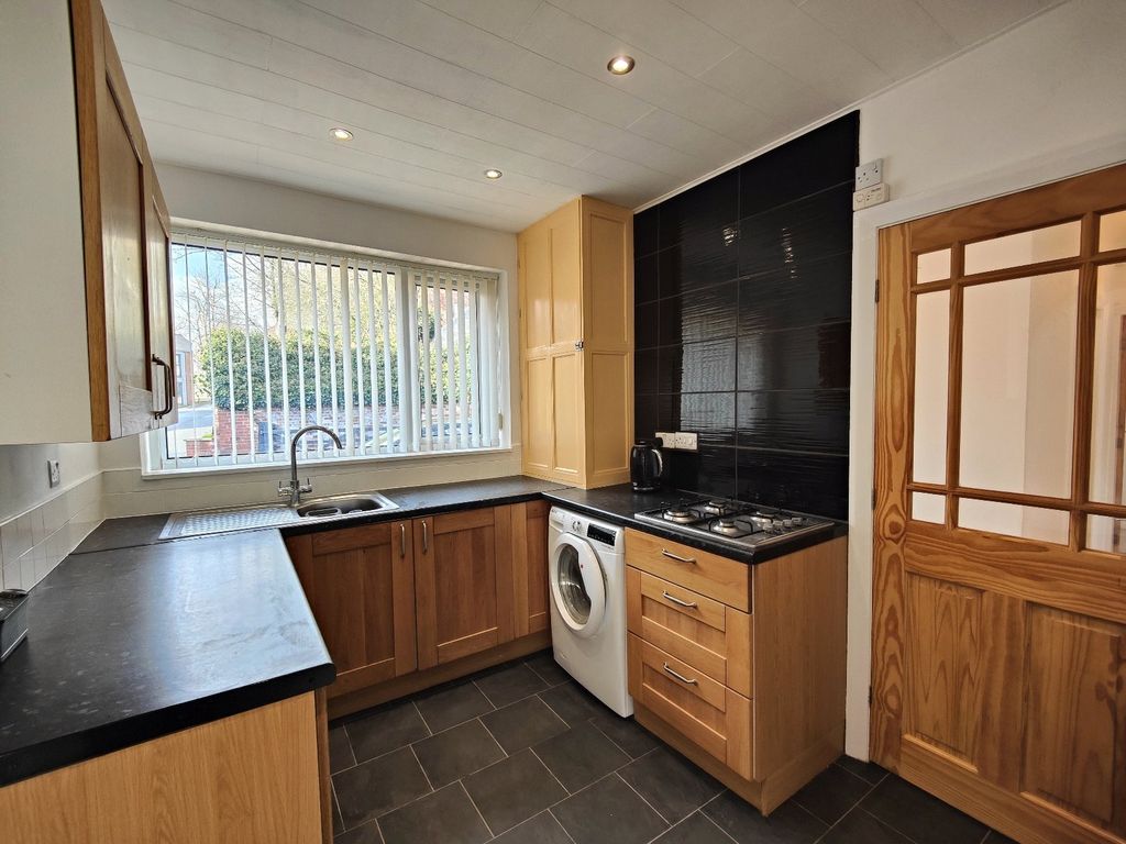 Property photo 2 of 13 Picture No. 19