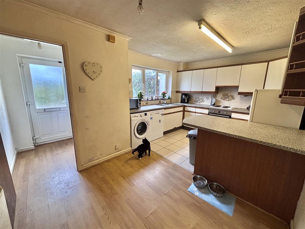 Property photo 3 of 16 Img_8852.Jpg